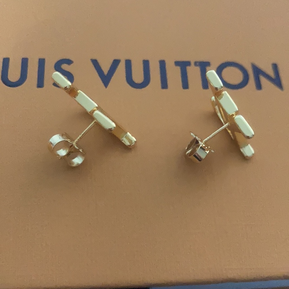 Louis Vuitton Gold Crystal Earrings - Picture 3 of 6